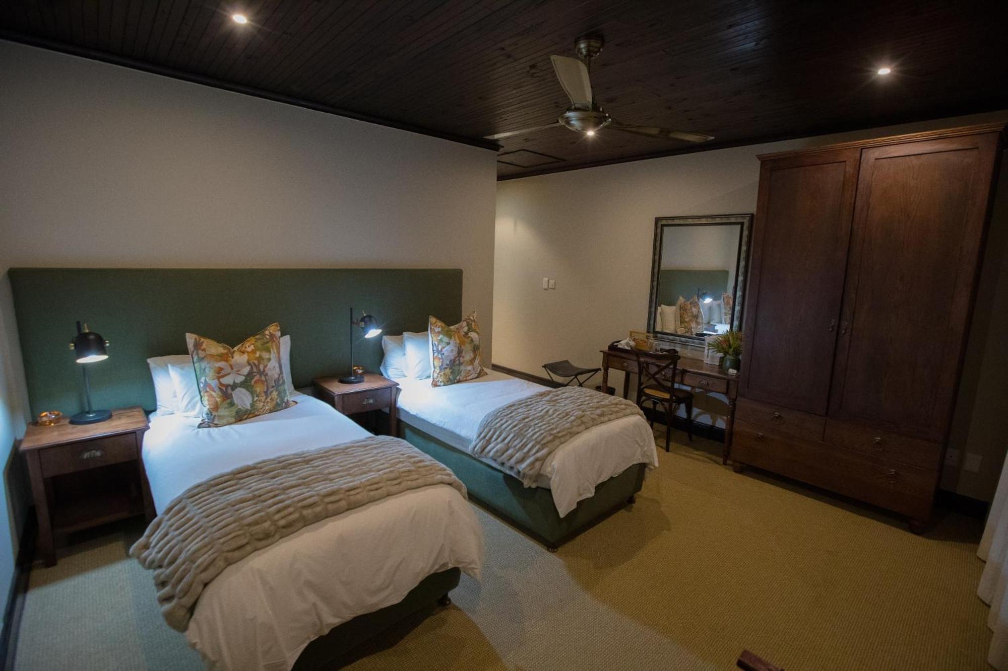 Swartberg Private Game Lodge Oudtshoorn Ngoại thất bức ảnh