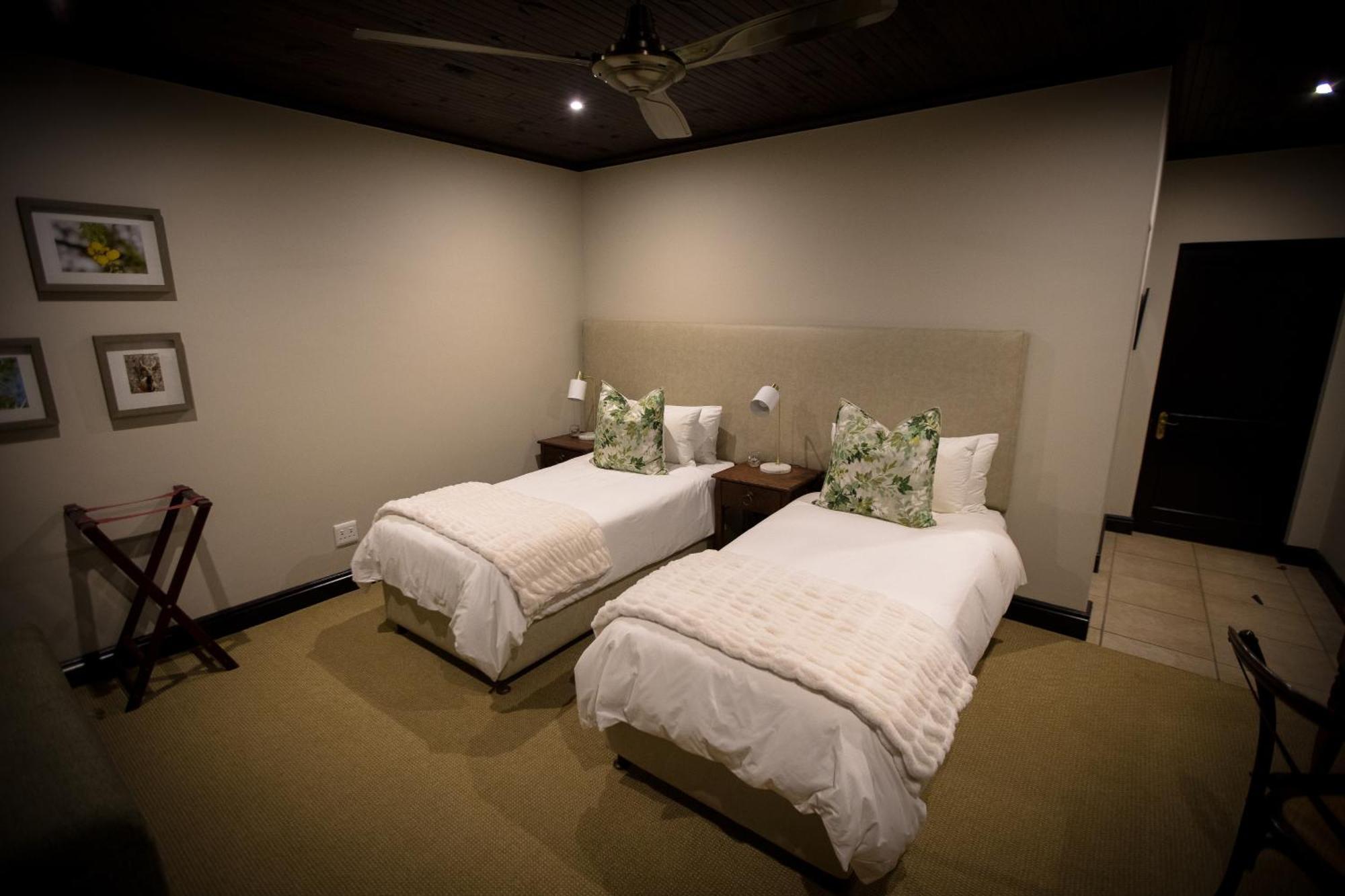 Swartberg Private Game Lodge Oudtshoorn Ngoại thất bức ảnh